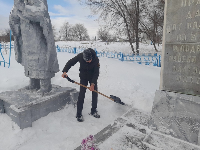 "Обелиск".